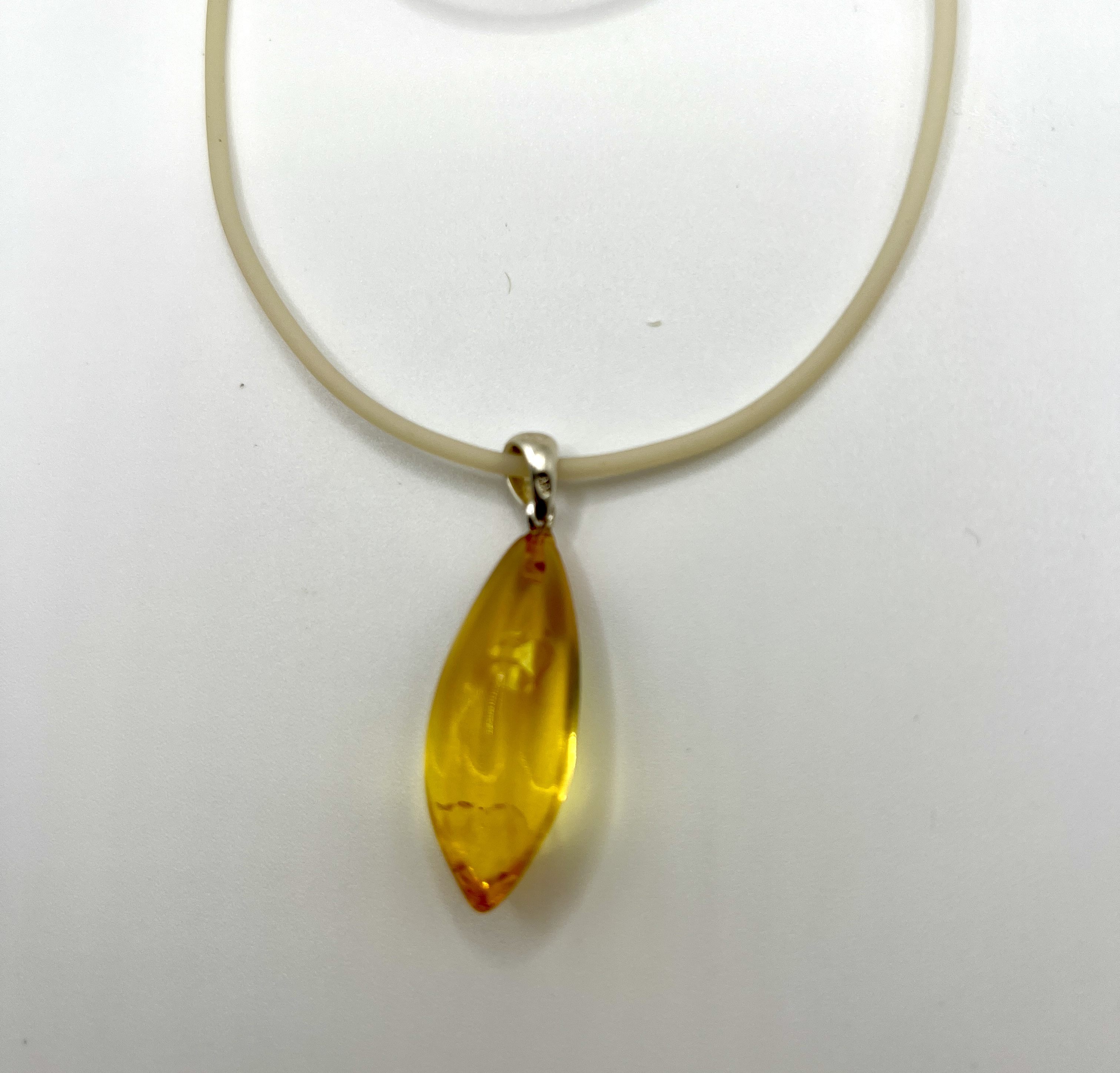 NÁHRDELNÍK- striebro Ag925